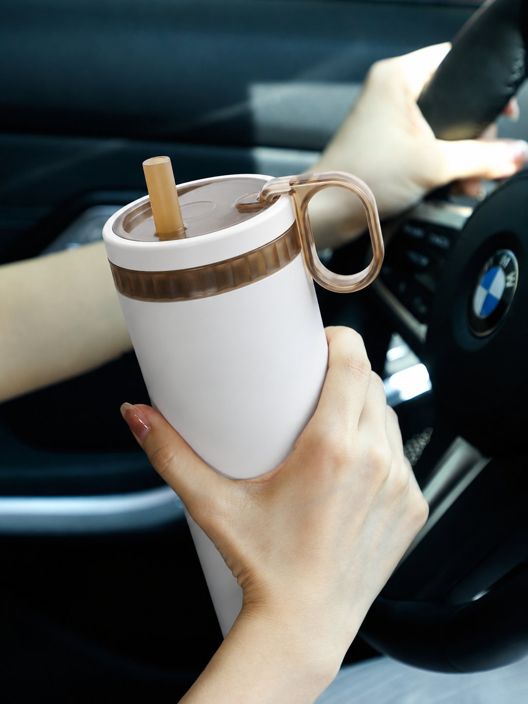 KissKind commute cup in a car cup holder